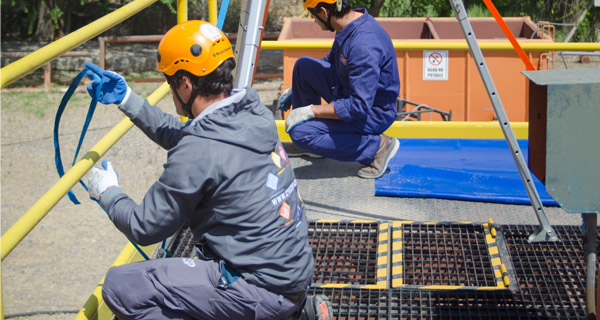 Trabajo y Rescate en Espacios Confinados