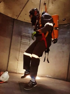 Trabajo y Rescate en Espacios Confinados