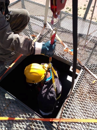 Trabajo y Rescate en Espacios Confinados