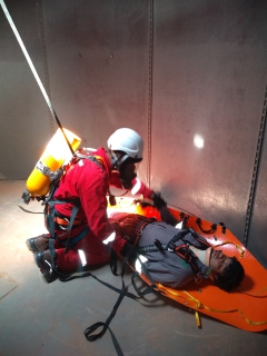 Trabajo y Rescate en Espacios Confinados